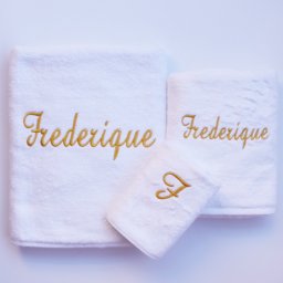 3 Πετ. Iris Σώματος-Προσώπου-Χεριών με κέντημα & πομ-πομ