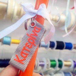 Glossy Λαμπάδα με κέντημα