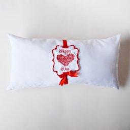 Happy Day Pillow με κέντημα