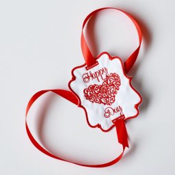 Happy Day Pillow με κέντημα