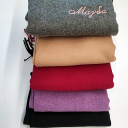 Πασμίνα με κέντημα