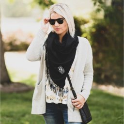 Πασμίνα με κέντημα