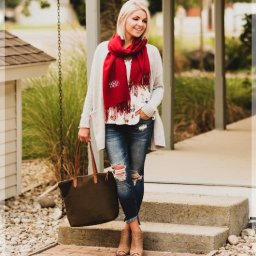 Πασμίνα με κέντημα