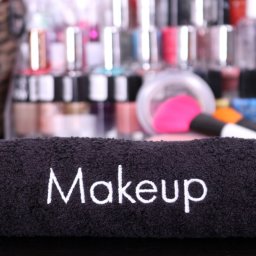 Πετσέτα χεριών μαύρη με κέντημα