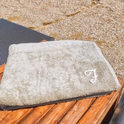 Πετσέτα Θαλάσσης – Νησί 90*180 με κέντημα