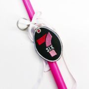 Λαμπάδα 6 7 μπρελόκ με κέντημα