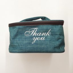 Cosmetic bag με κέντημα