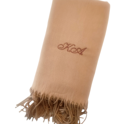 Πασμίνα με κέντημα