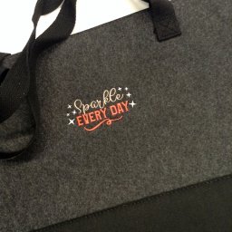 Grey Bag με κέντημα