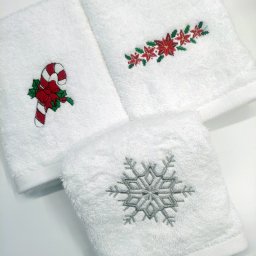 Σετ 3 πετσέτες χεριών με κέντημα.