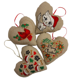 Μαξιλαράκι στολίδι με κέντημα