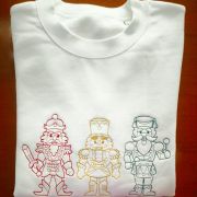 Φούτερ με κέντημα